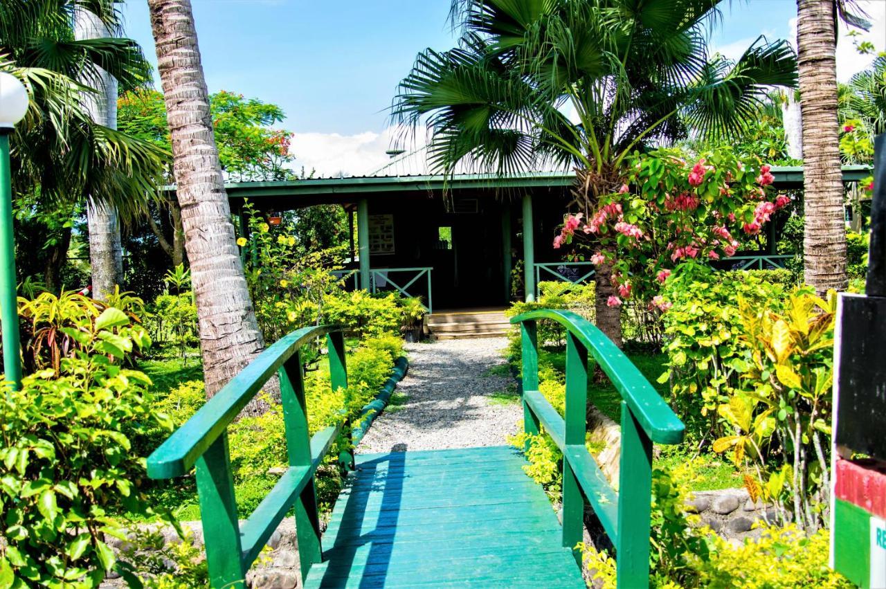 Grand West Villas Nadi Esterno foto